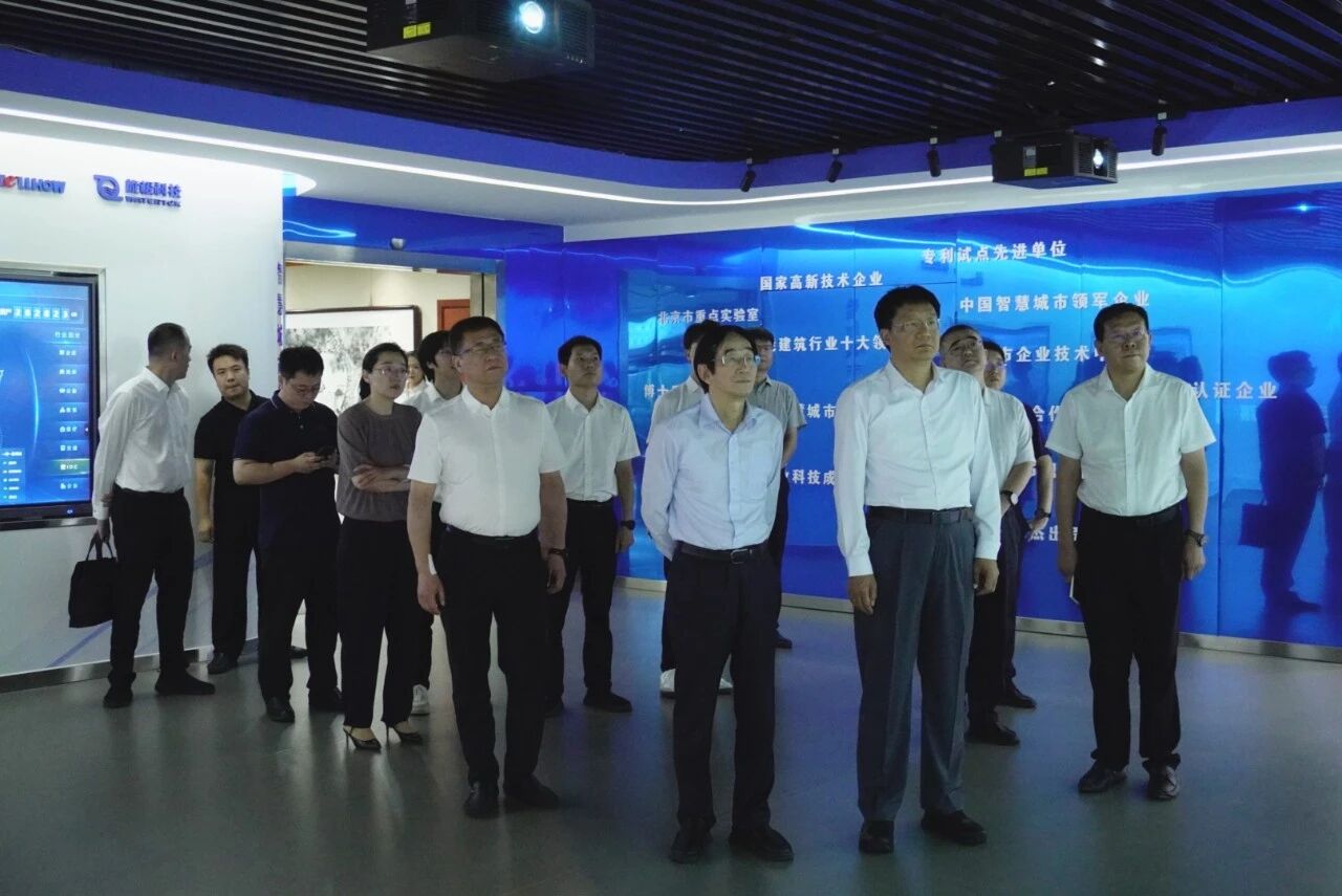 南昌市委副书记、市长高世文调研k8com官网—以AI赋能韧性城市建设情况
